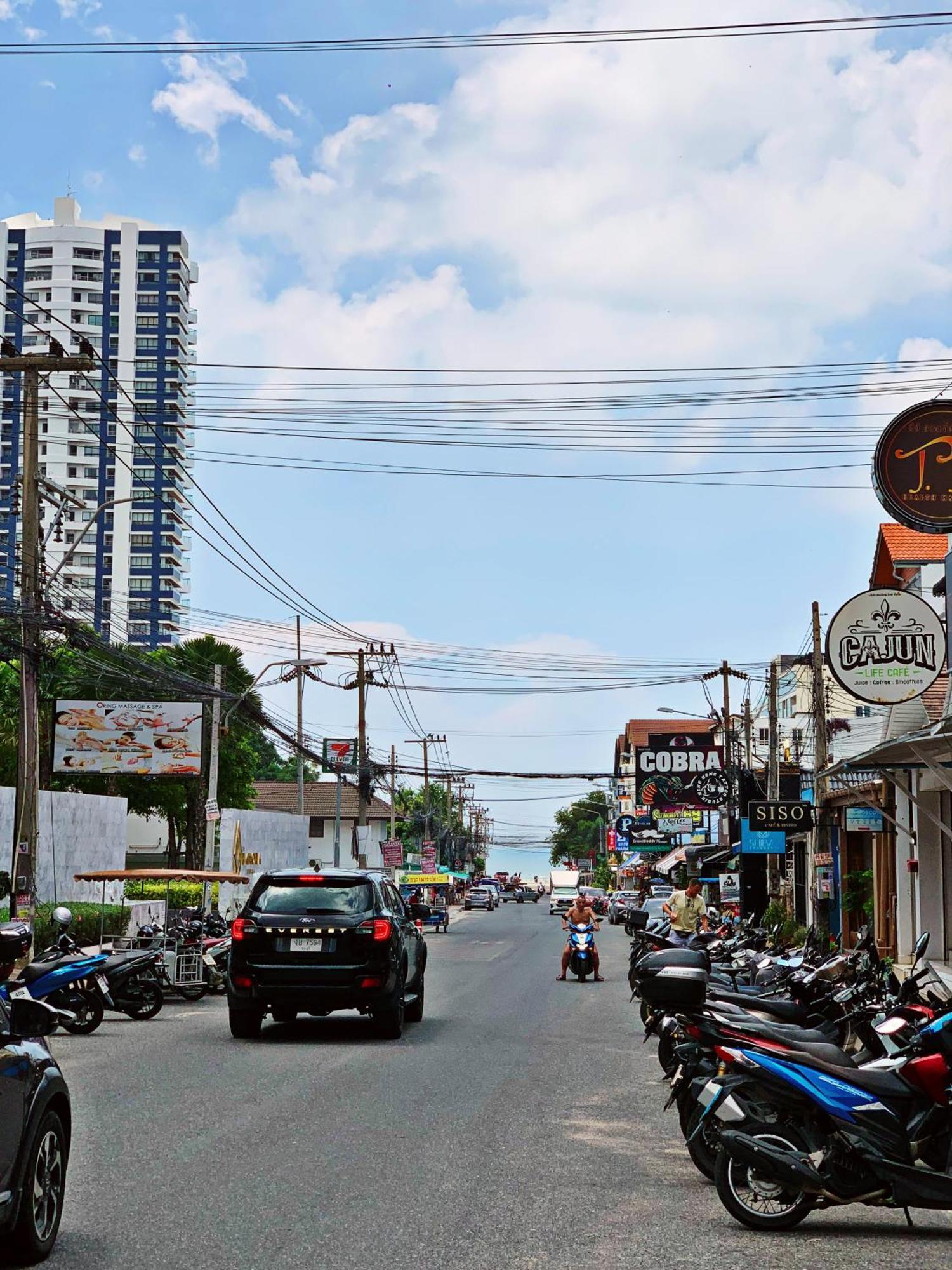 4 Palms Hotel Pratumanak Pattaya Luaran gambar