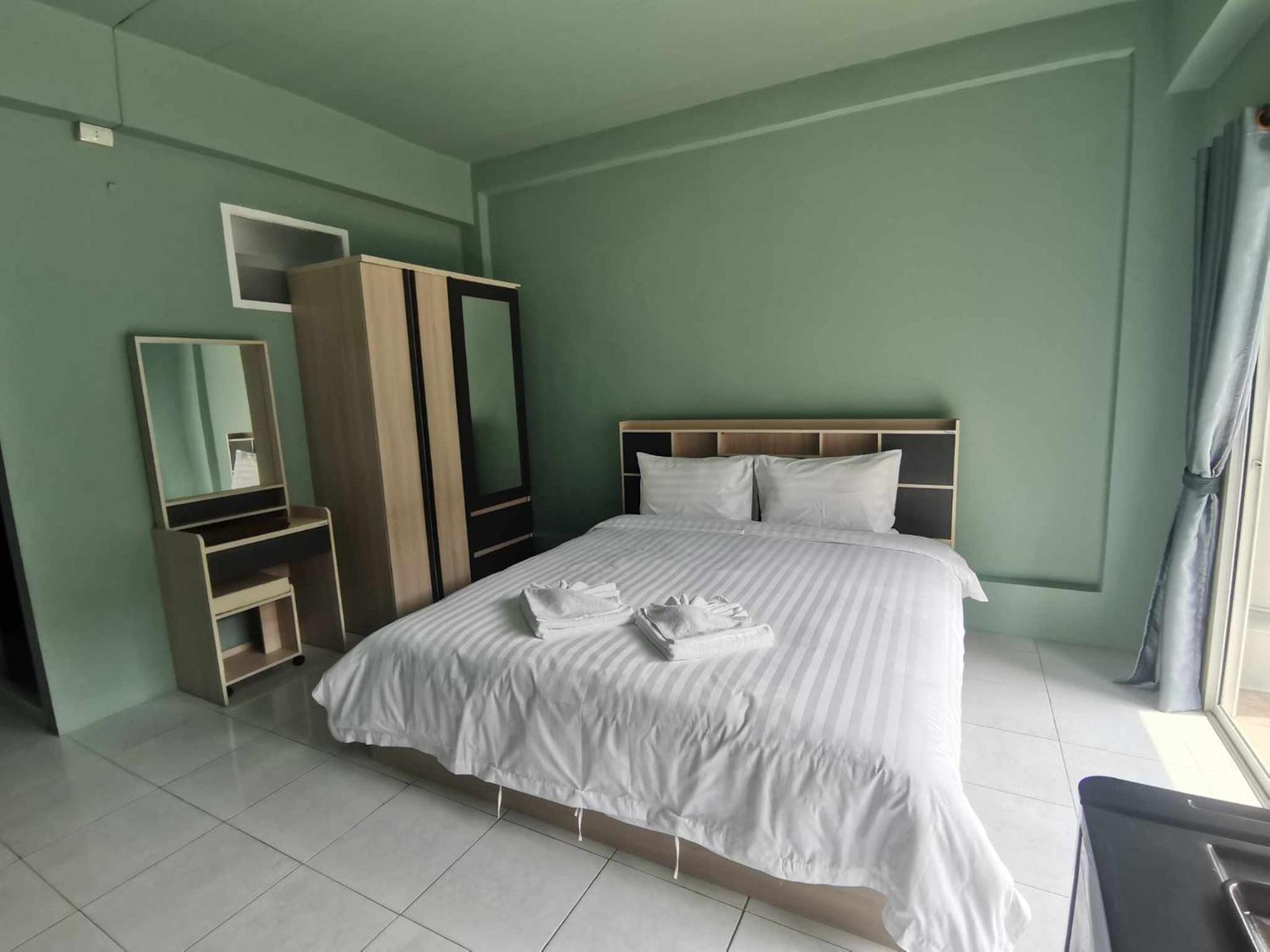 4 Palms Hotel Pratumanak Pattaya Luaran gambar